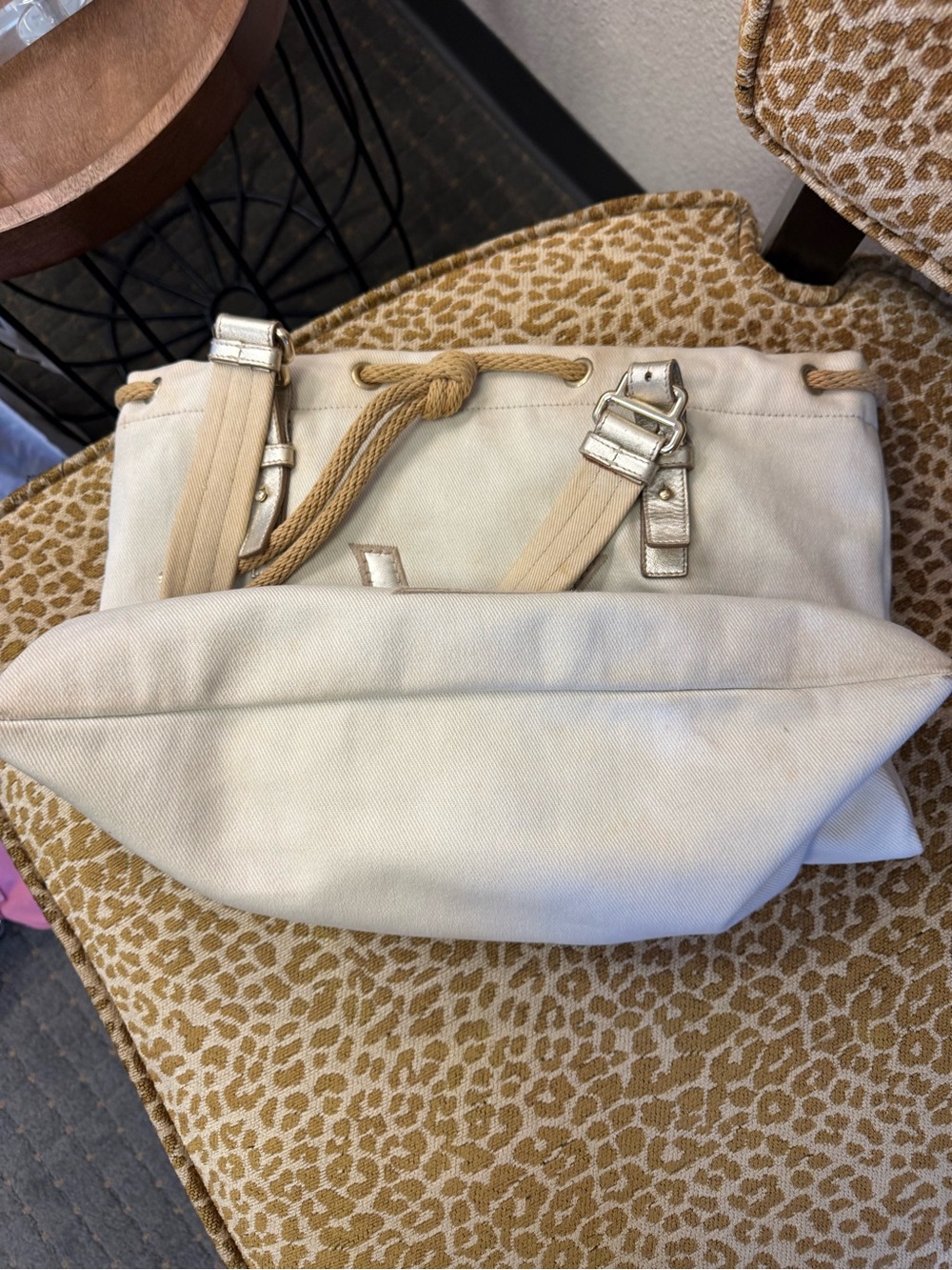 💯 Auth! Saint Laurent Cream Canvas Tote with Rope Trim and Soft Metallic Accents - Picture 5 of 16